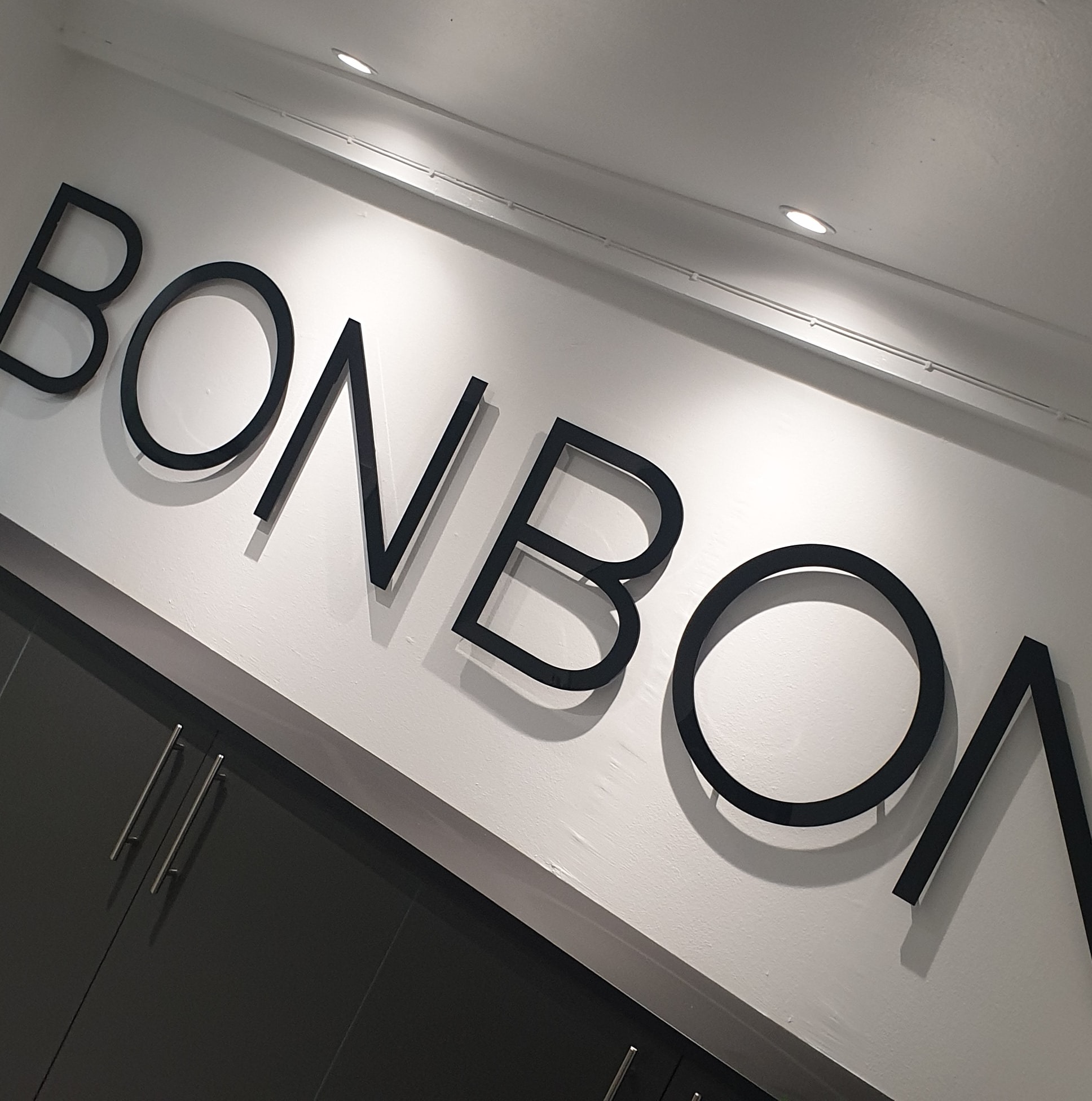 Bon bon hair  - north america yellow pages